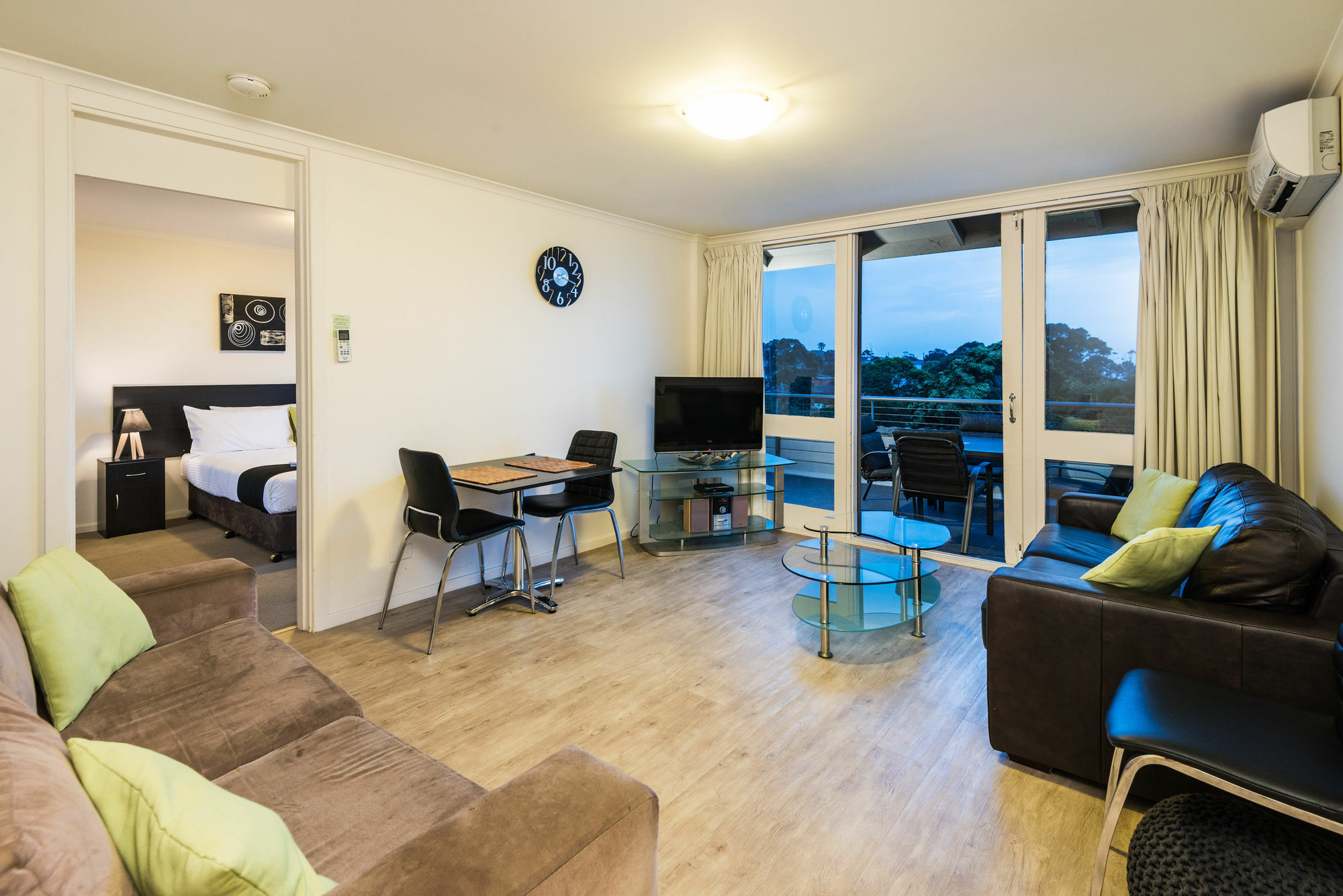 Horizon Holiday Apartments ナルーマ エクステリア 写真